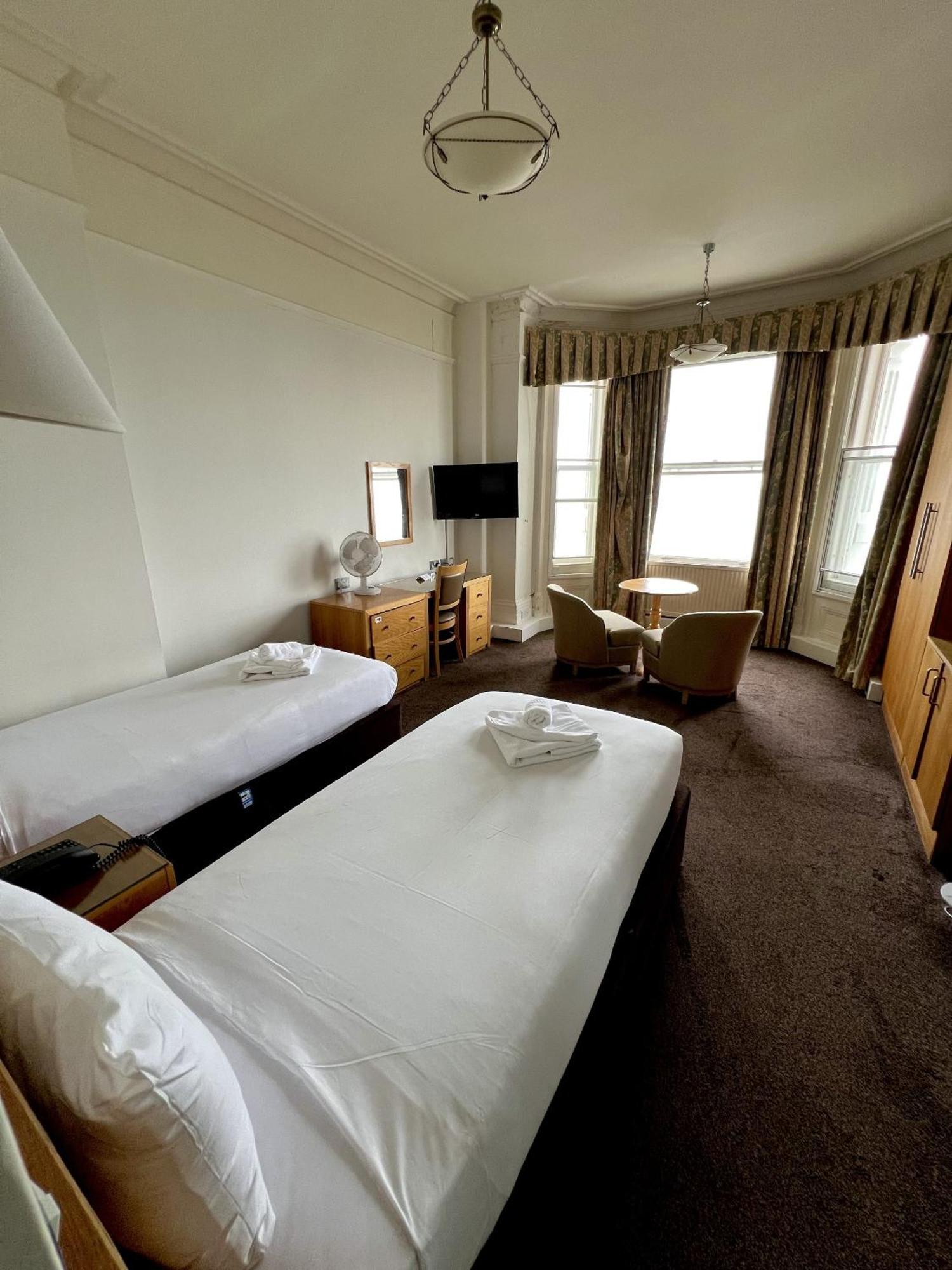 Cavendish Hotel Eastbourne Exteriör bild