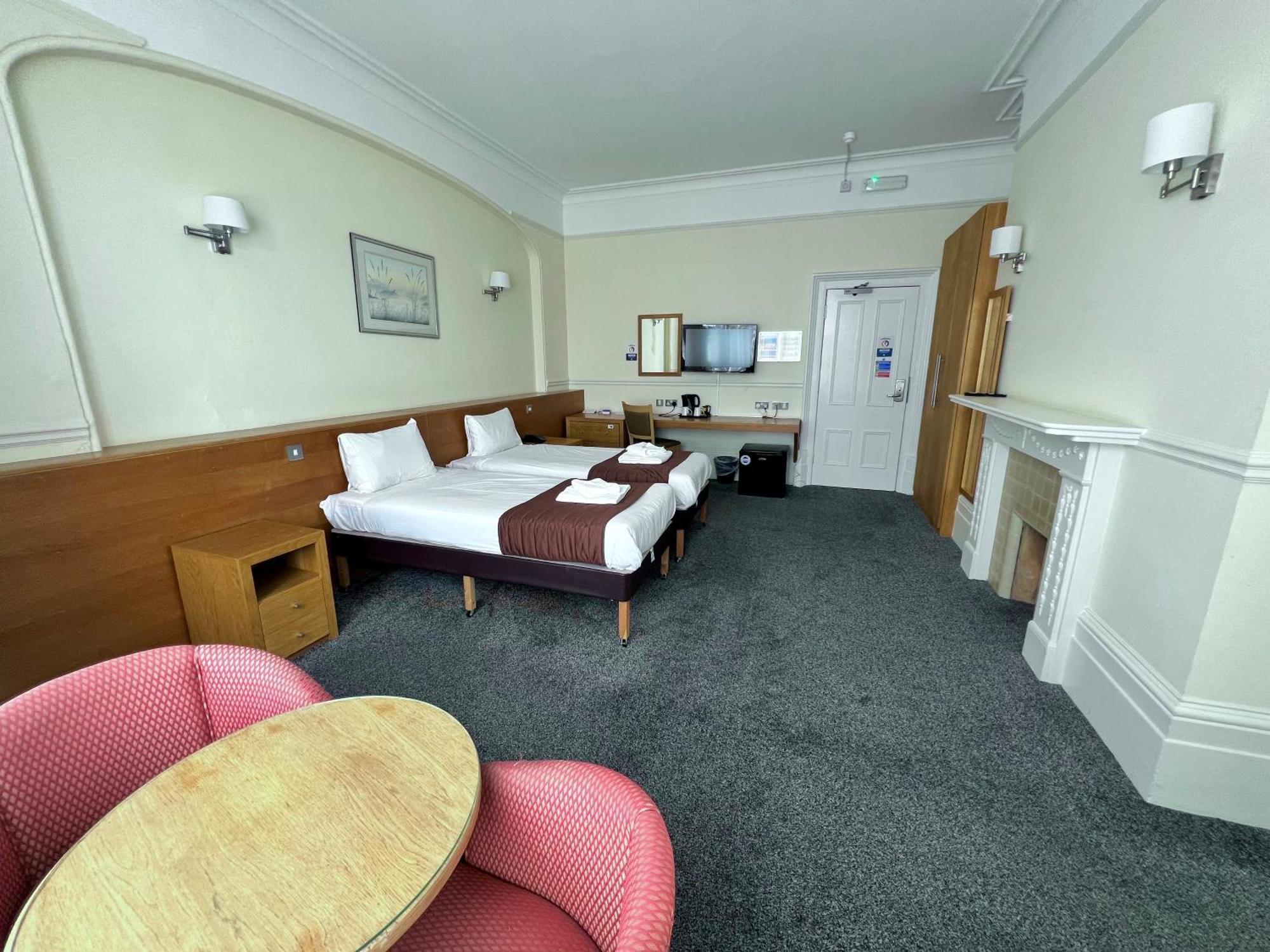 Cavendish Hotel Eastbourne Exteriör bild